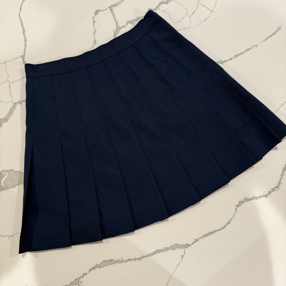 Reebok Dresses & Skirts - Vintage Reebok Navy Blue Pleated Tennis Prep Mini Skirt Retro Street Ware 80’s